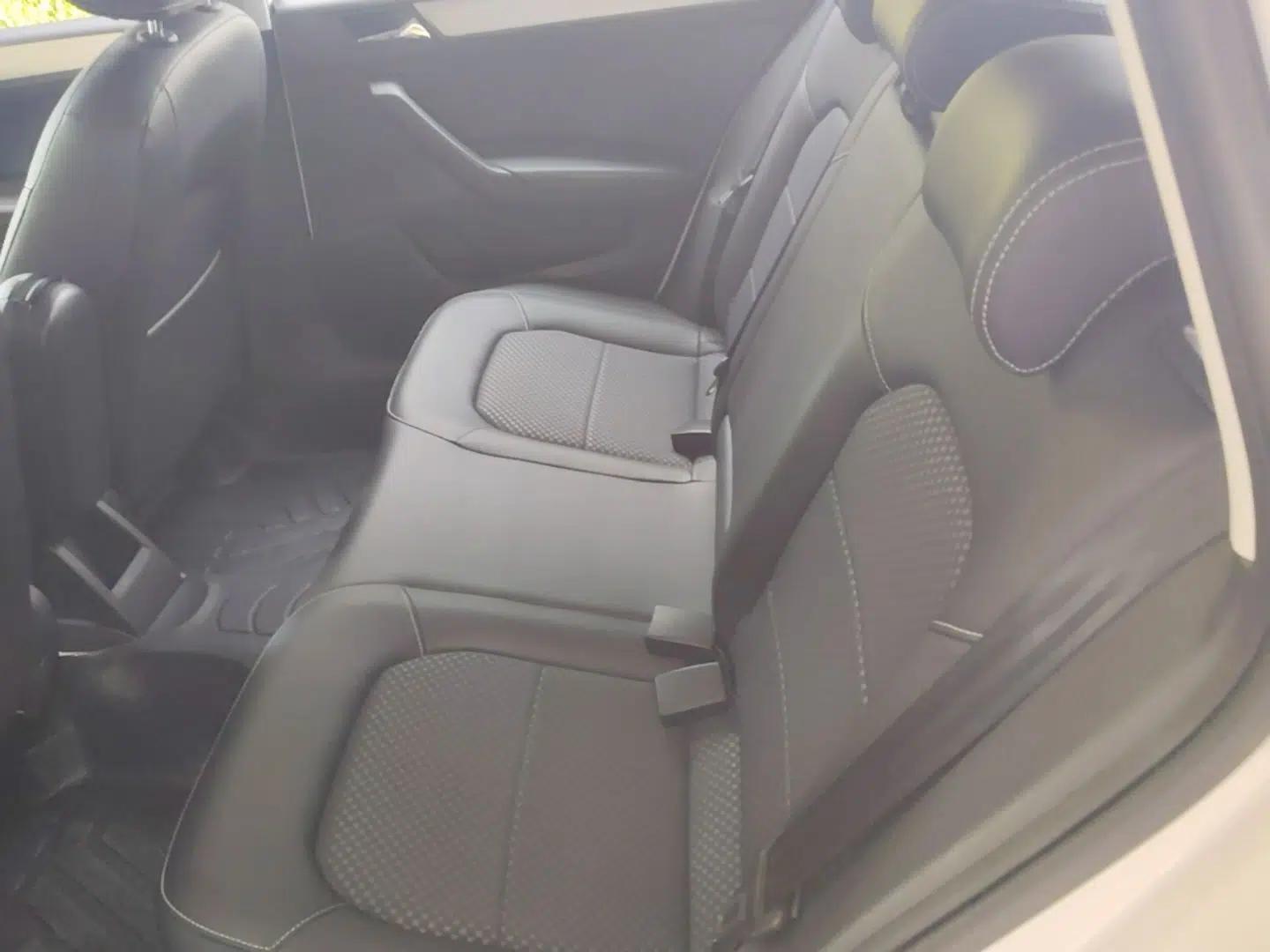 Volkswagen Santana 2015 Haval H6 1.6L Automatic Comfort Model — миниатюра 25
