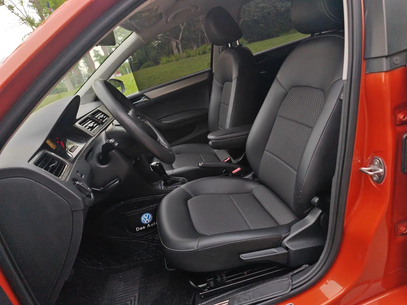 Volkswagen Santana 2015 Haval H6 1.6L Automatic Comfort Model — миниатюра 12