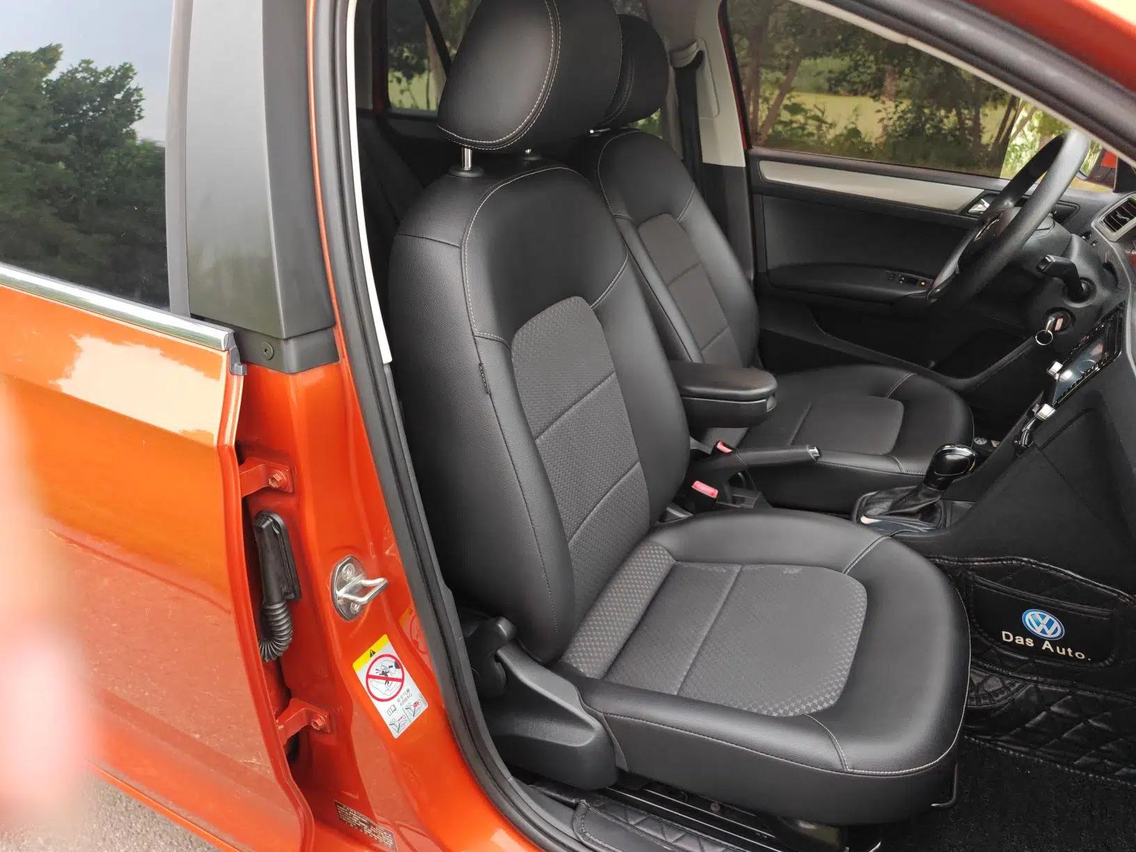 Volkswagen Santana 2015 Haval H6 1.6L Automatic Comfort Model — миниатюра 13