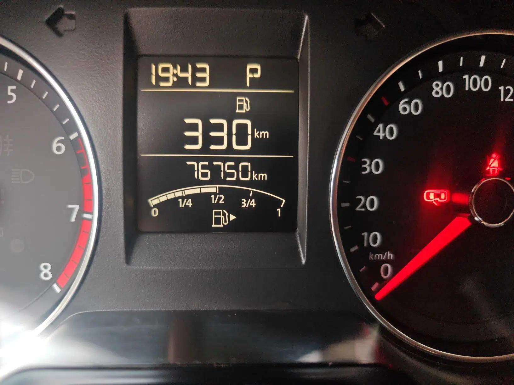 Volkswagen Santana 2015 Haval H6 1.6L Automatic Comfort Model — миниатюра 10
