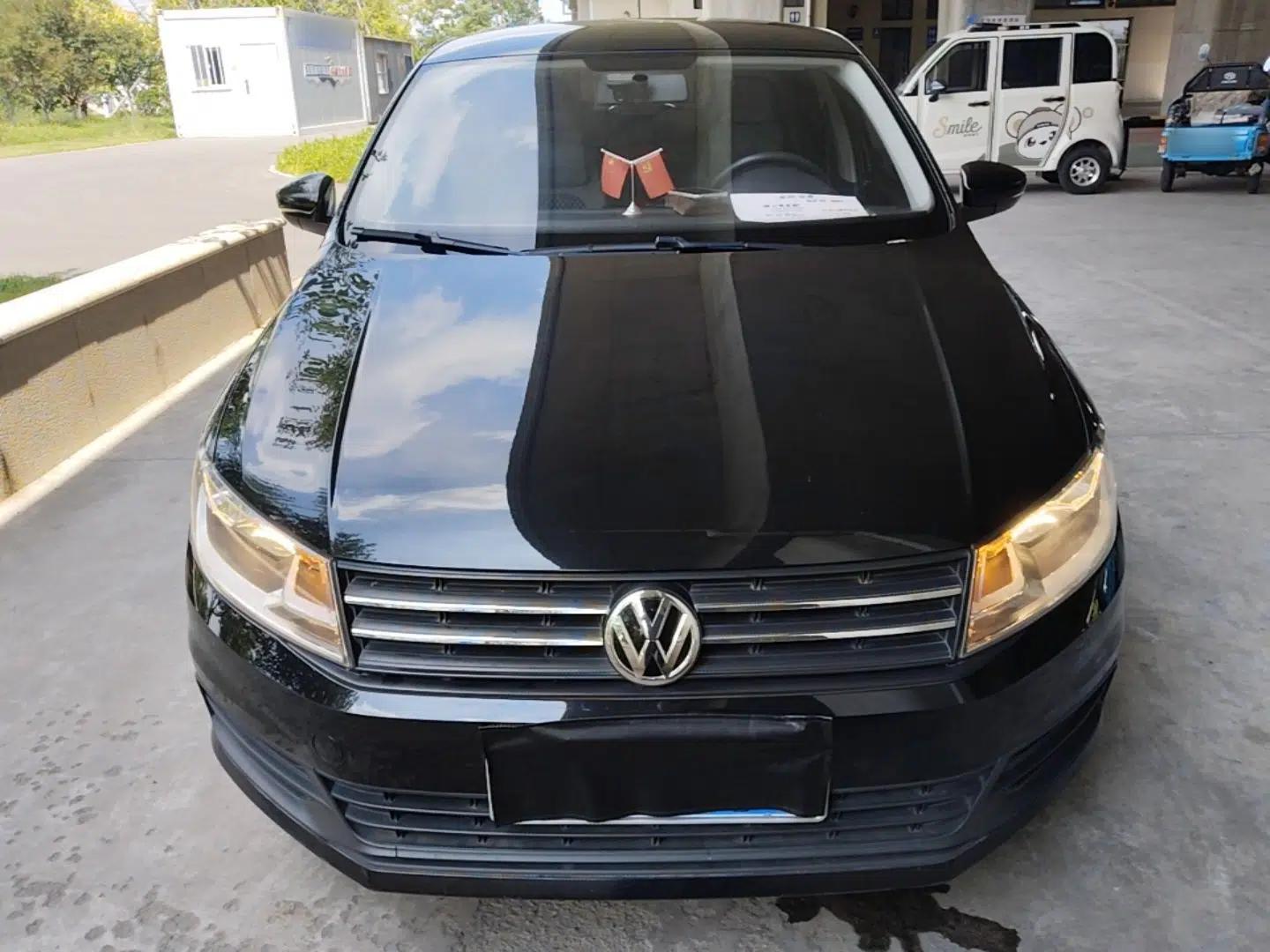 Volkswagen Santana 2016 1.4L Manual Fashion Edition — миниатюра 2