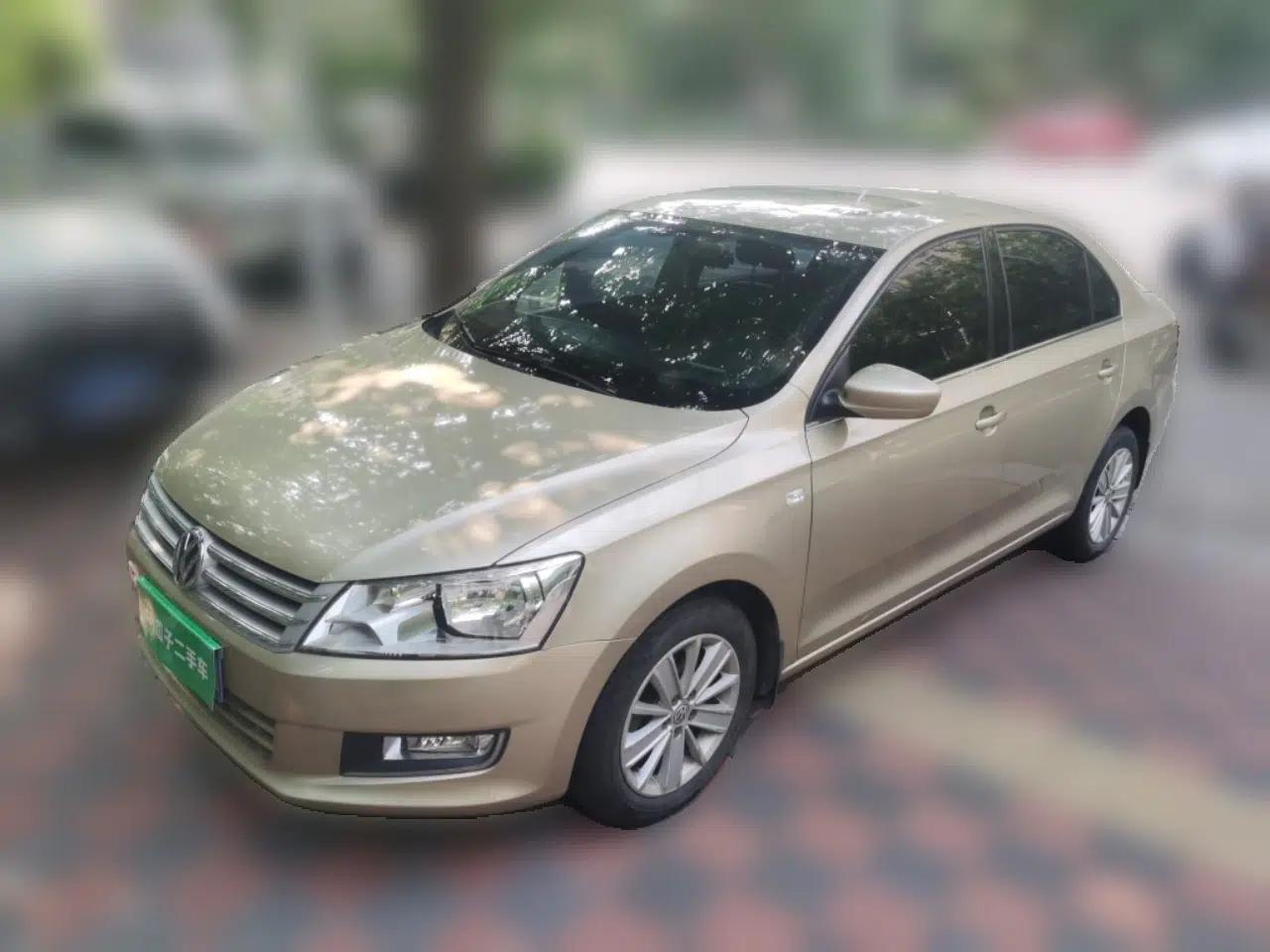 Volkswagen Santana 2015 1.6L Automatic Luxury Edition — миниатюра 1