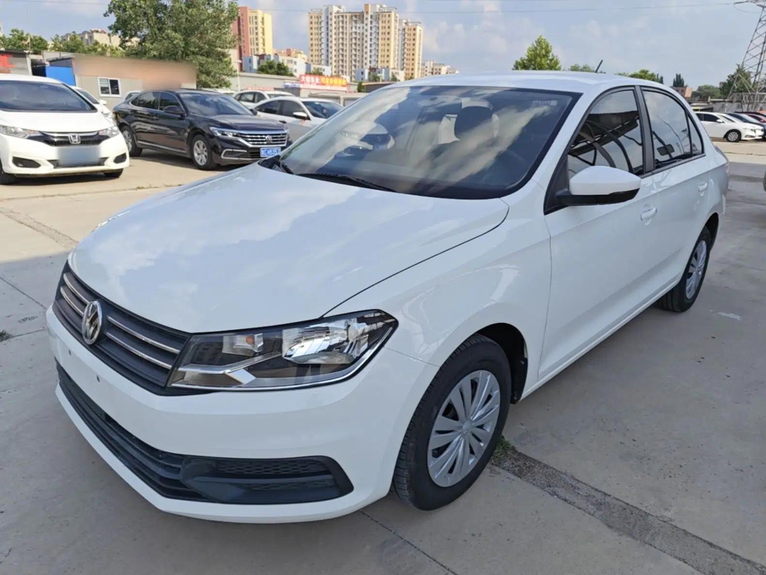 Volkswagen Santana 2021 1.5L Automatic Fashion Edition — миниатюра 1