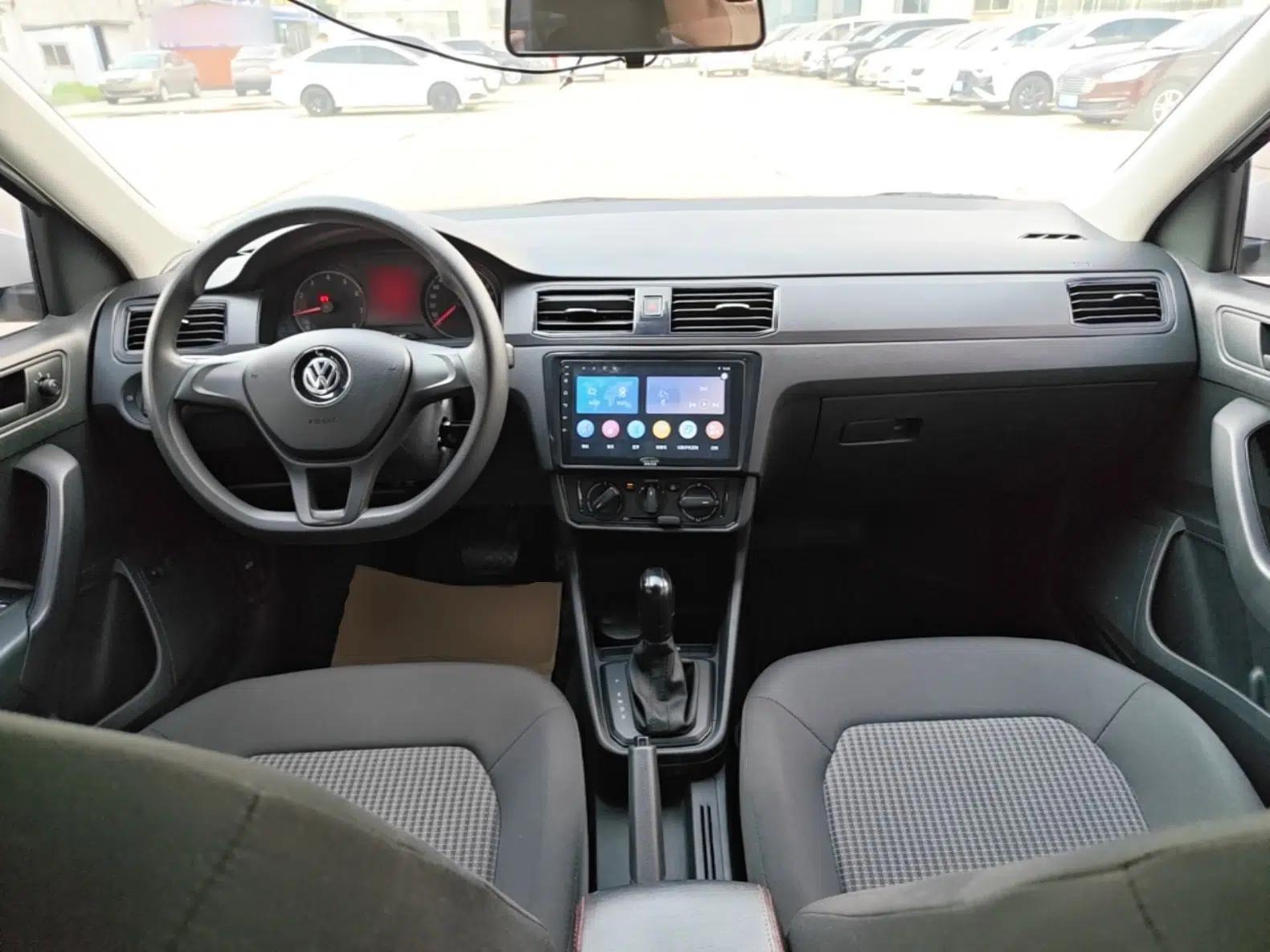 Volkswagen Santana 2021 1.5L Automatic Fashion Edition — миниатюра 17