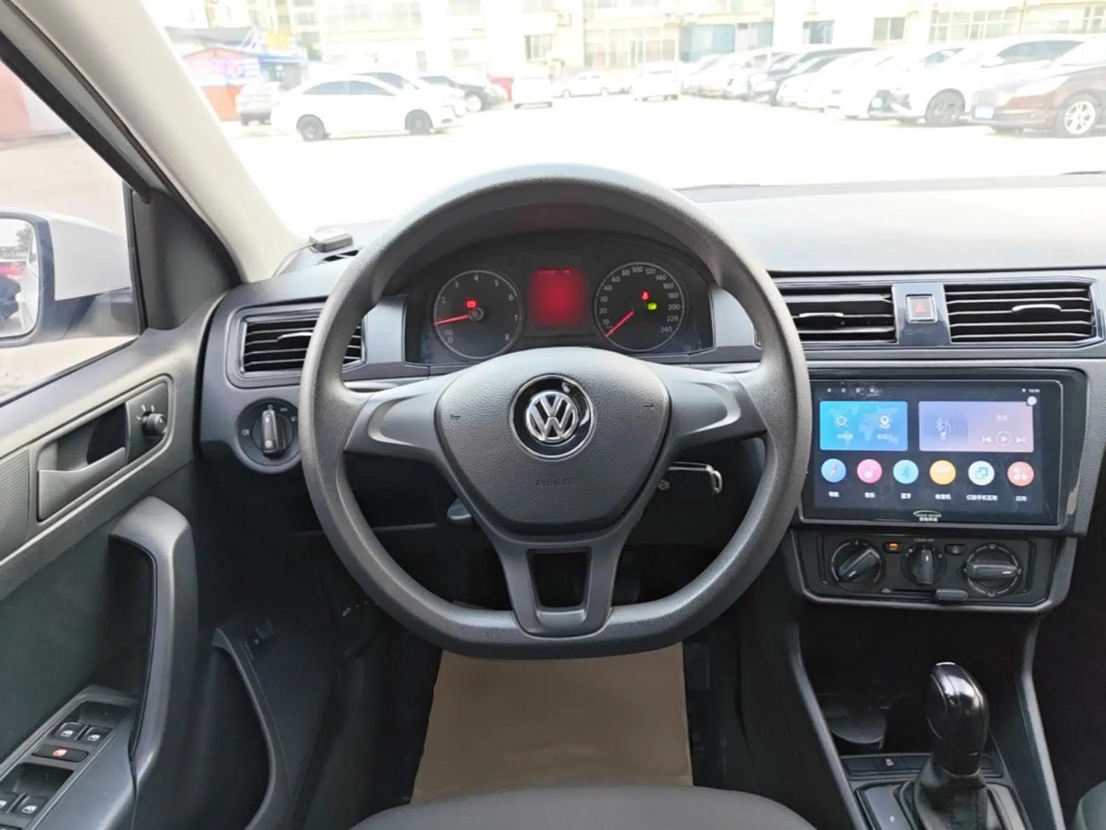 Volkswagen Santana 2021 1.5L Automatic Fashion Edition — миниатюра 18