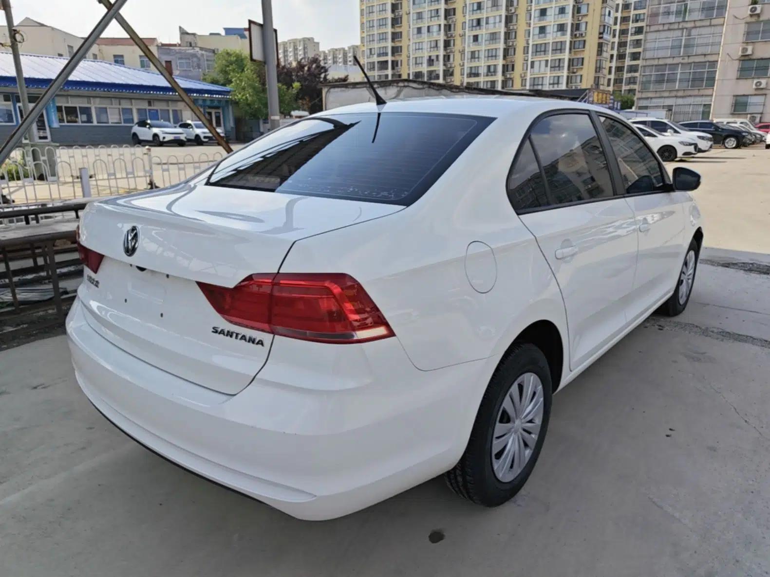 Volkswagen Santana 2021 1.5L Automatic Fashion Edition — миниатюра 6