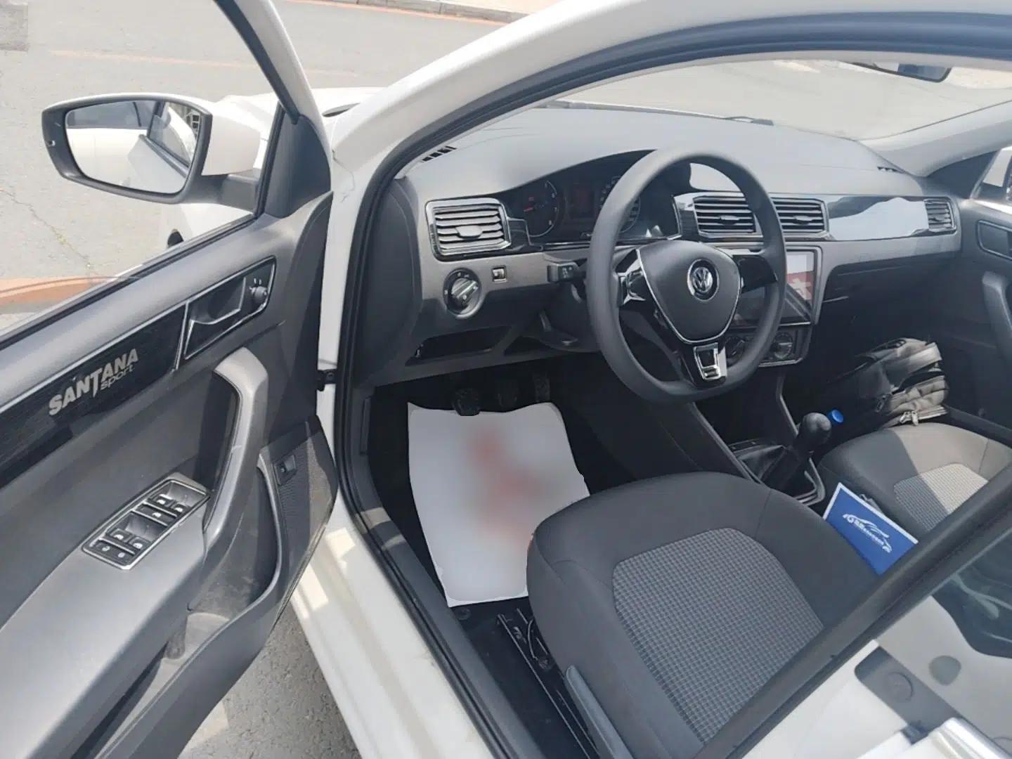 Volkswagen Santana 2021 1.5L Manual Fashion Edition — миниатюра 18