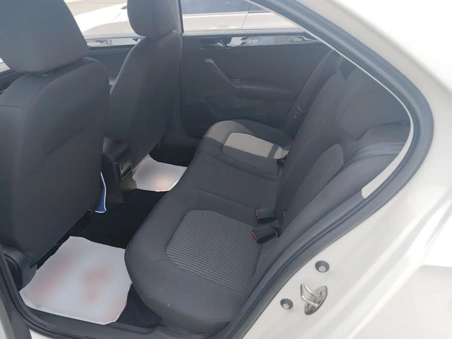 Volkswagen Santana 2021 1.5L Manual Fashion Edition — миниатюра 20