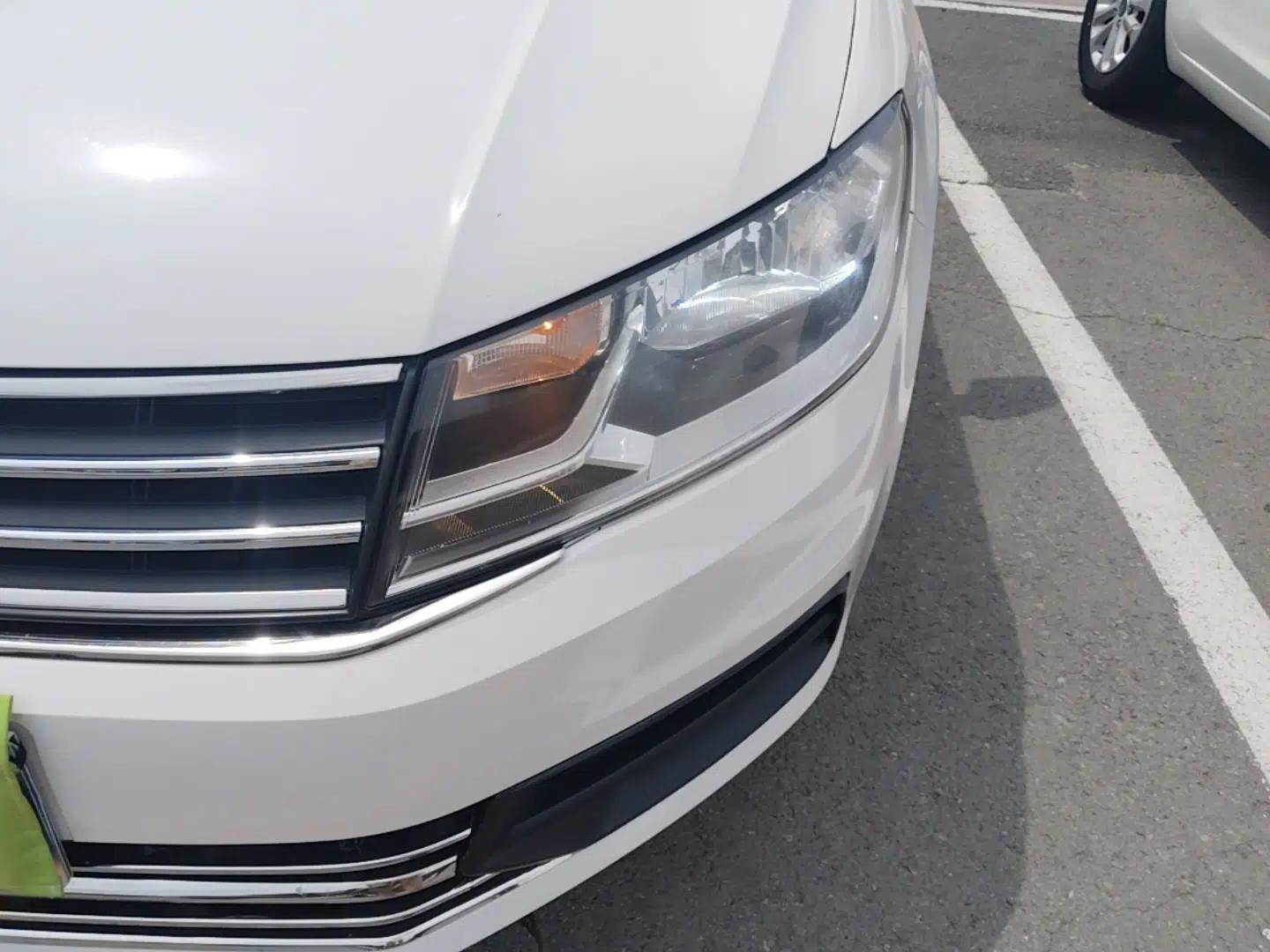 Volkswagen Santana 2021 1.5L Manual Fashion Edition — миниатюра 8