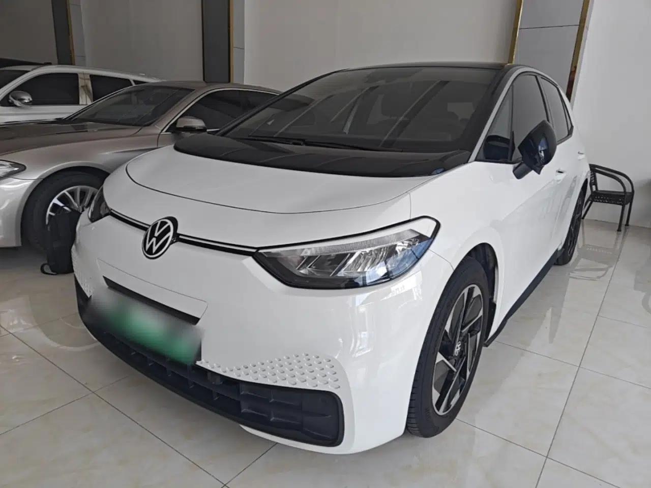 Volkswagen ID.3 2024 Outstanding Edition — миниатюра 1