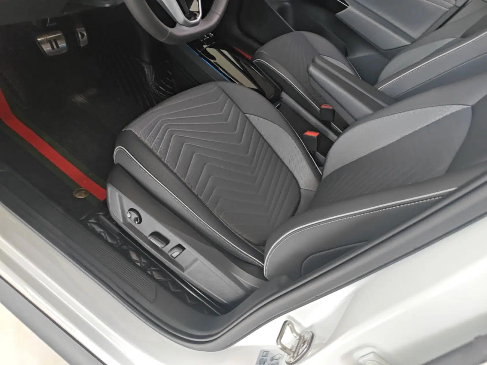 Volkswagen ID.3 2024 Outstanding Edition — миниатюра 22