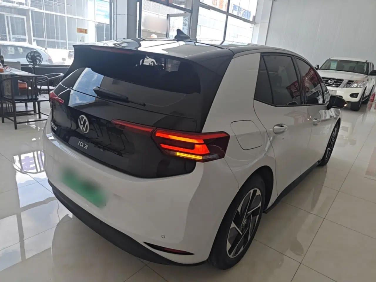 Volkswagen ID.3 2024 Outstanding Edition — миниатюра 6