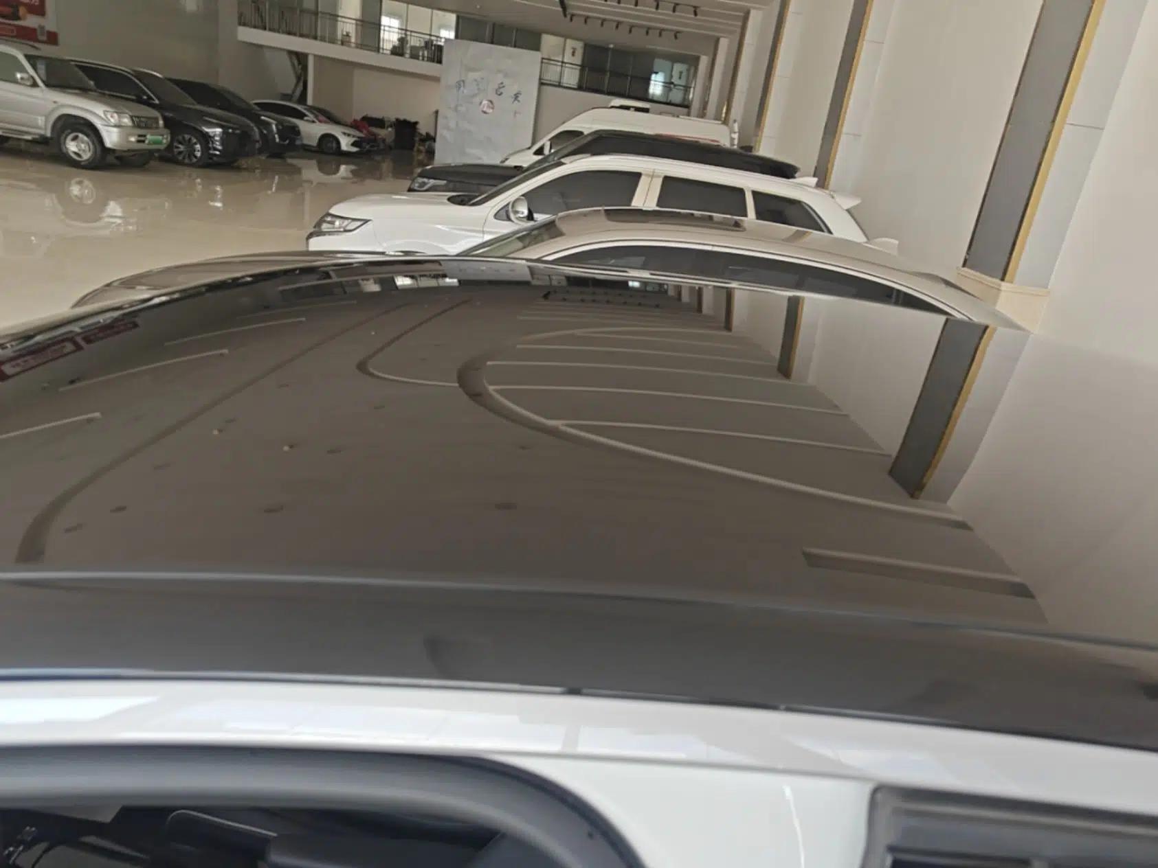 Volkswagen ID.3 2024 Outstanding Edition — миниатюра 7