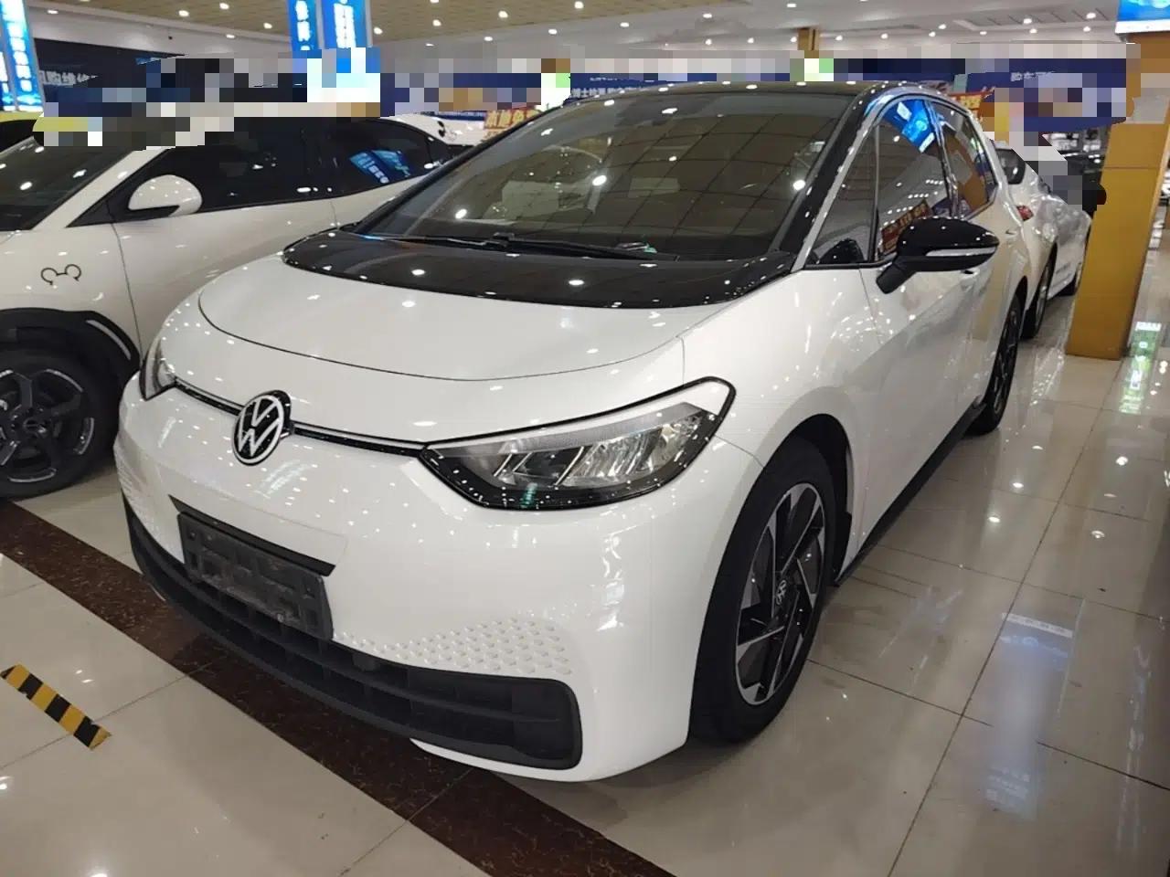 Volkswagen ID.3 2024 Outstanding Edition — миниатюра 1