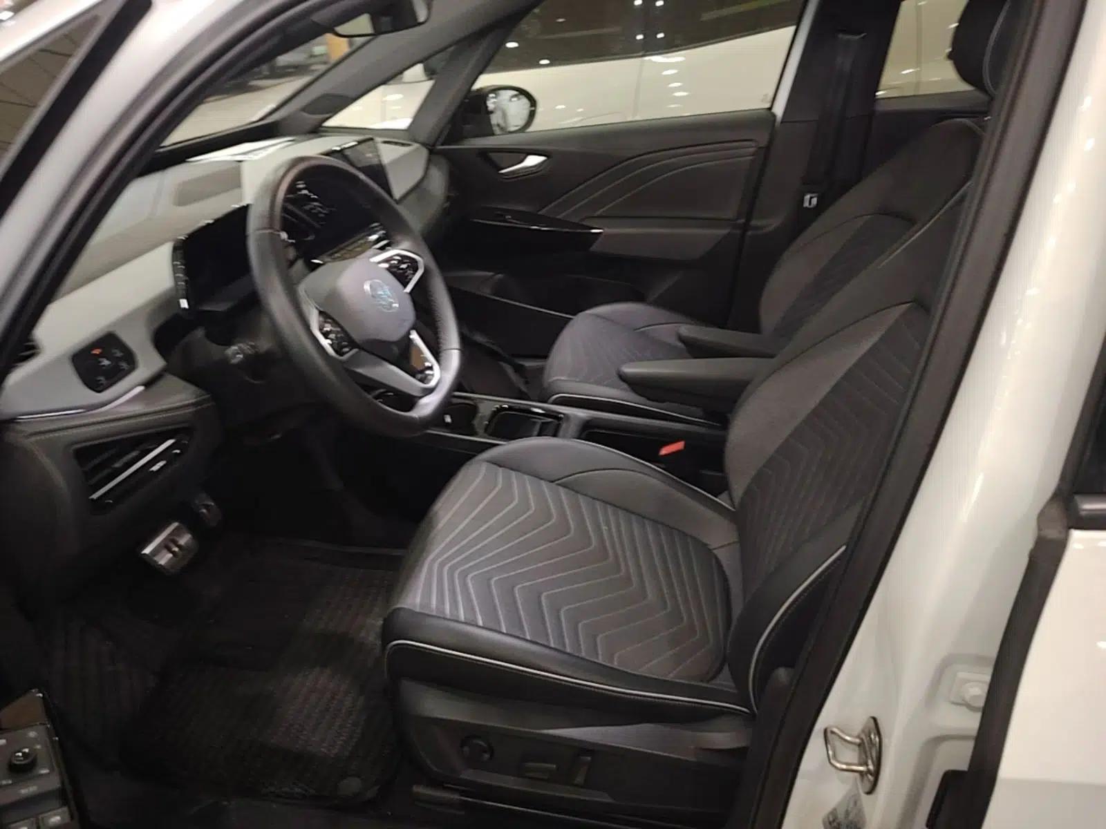 Volkswagen ID.3 2024 Outstanding Edition — миниатюра 17