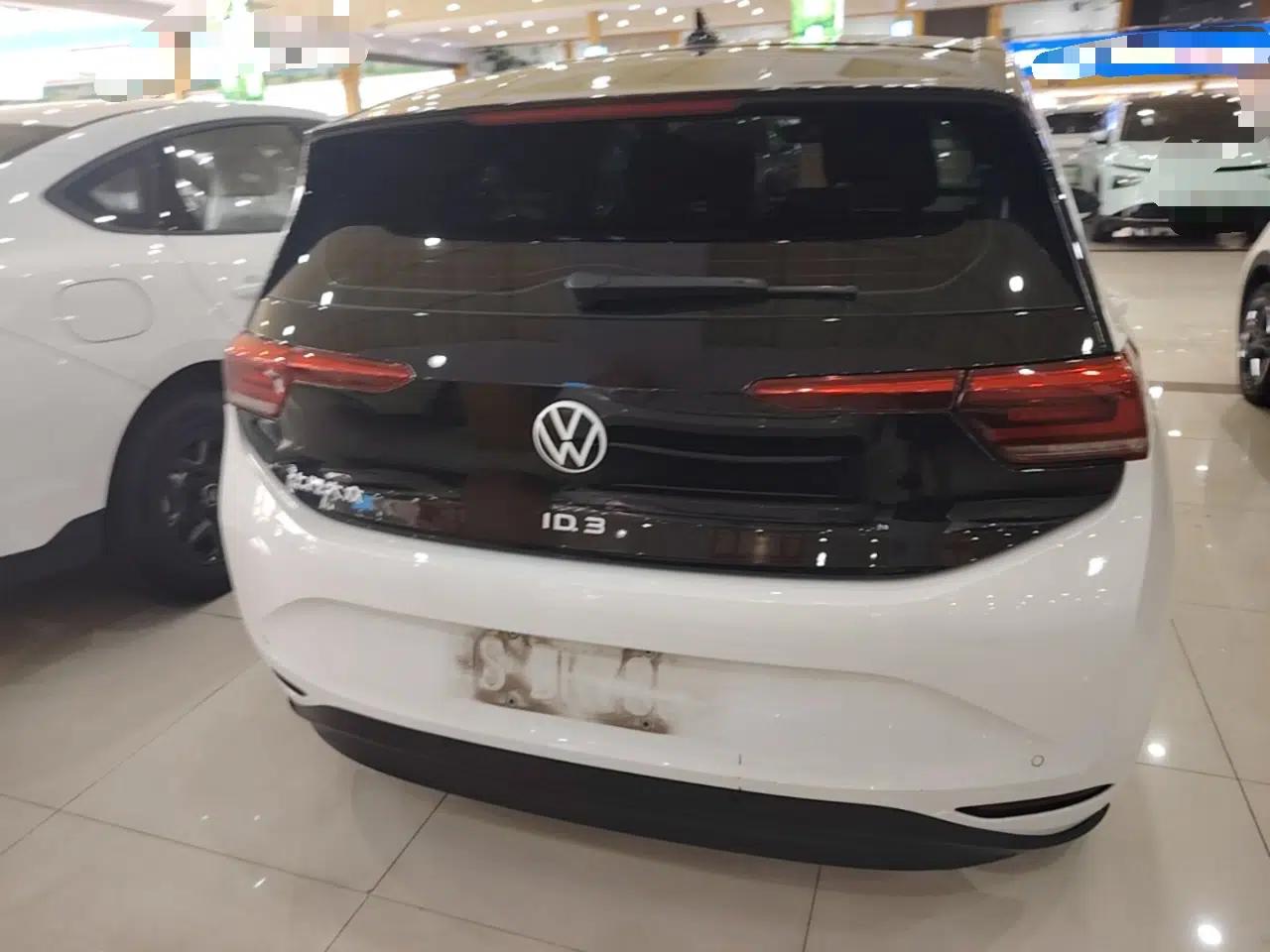 Volkswagen ID.3 2024 Outstanding Edition — миниатюра 5