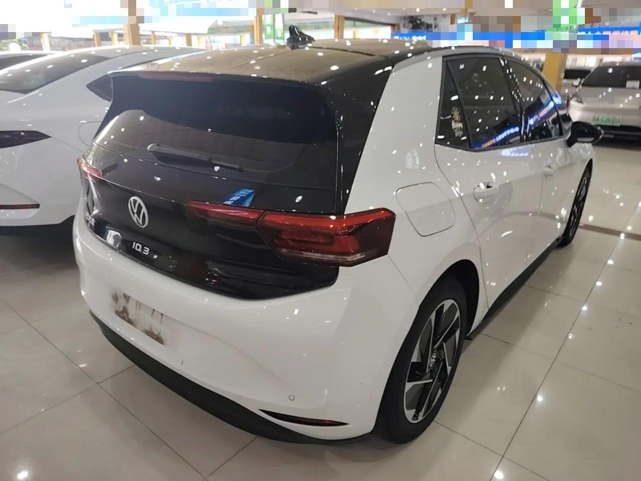 Volkswagen ID.3 2024 Outstanding Edition — миниатюра 6