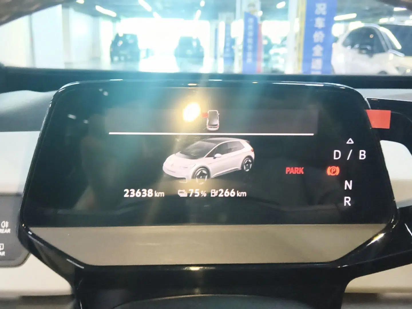 Volkswagen ID.3 2024 Outstanding Edition — миниатюра 14