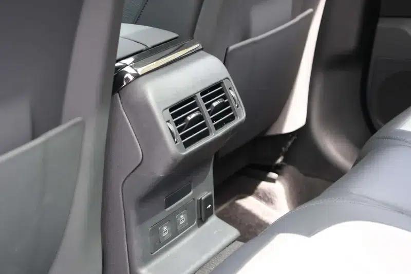 Range Rover Velar 2025 Dynamic SE — миниатюра 11