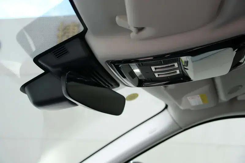 Range Rover Velar 2025 Dynamic SE — миниатюра 9