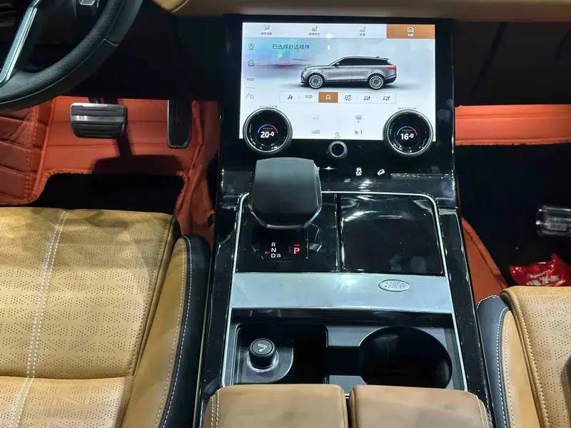 Range Rover Velar 2022 250PS Gold Edition — миниатюра 12