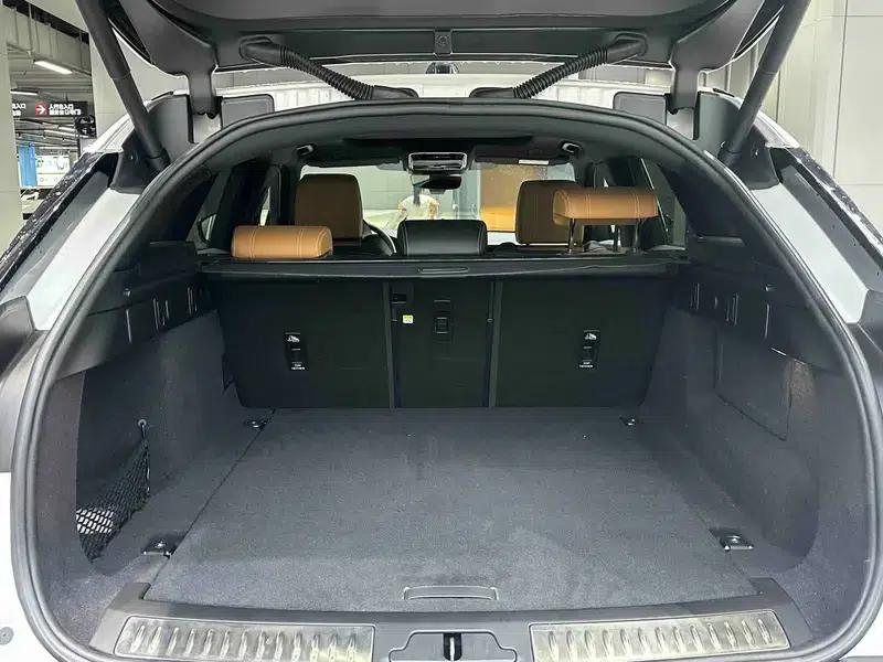 Range Rover Velar 2022 250PS Gold Edition — миниатюра 20