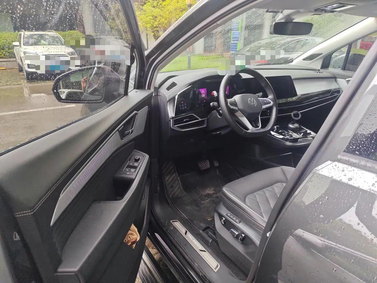 Volkswagen Talagon 2023 Facelift 380TSI All-Wheel Drive Luxury Jiajing Pro Version with 7 Seats — миниатюра 16