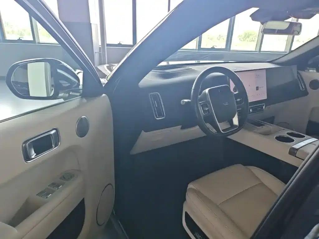 Li Auto L8 2023 Air — миниатюра 12