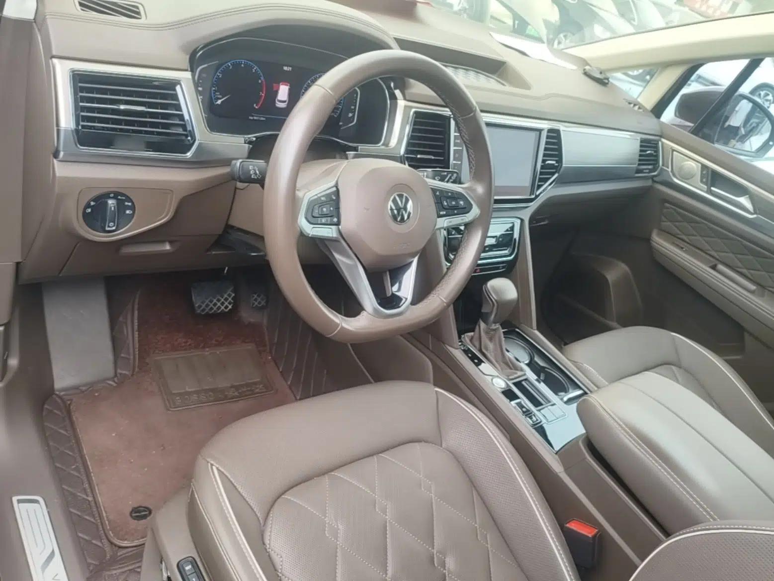 Volkswagen Viloran 2020 380TSI Prestige Edition — миниатюра 17
