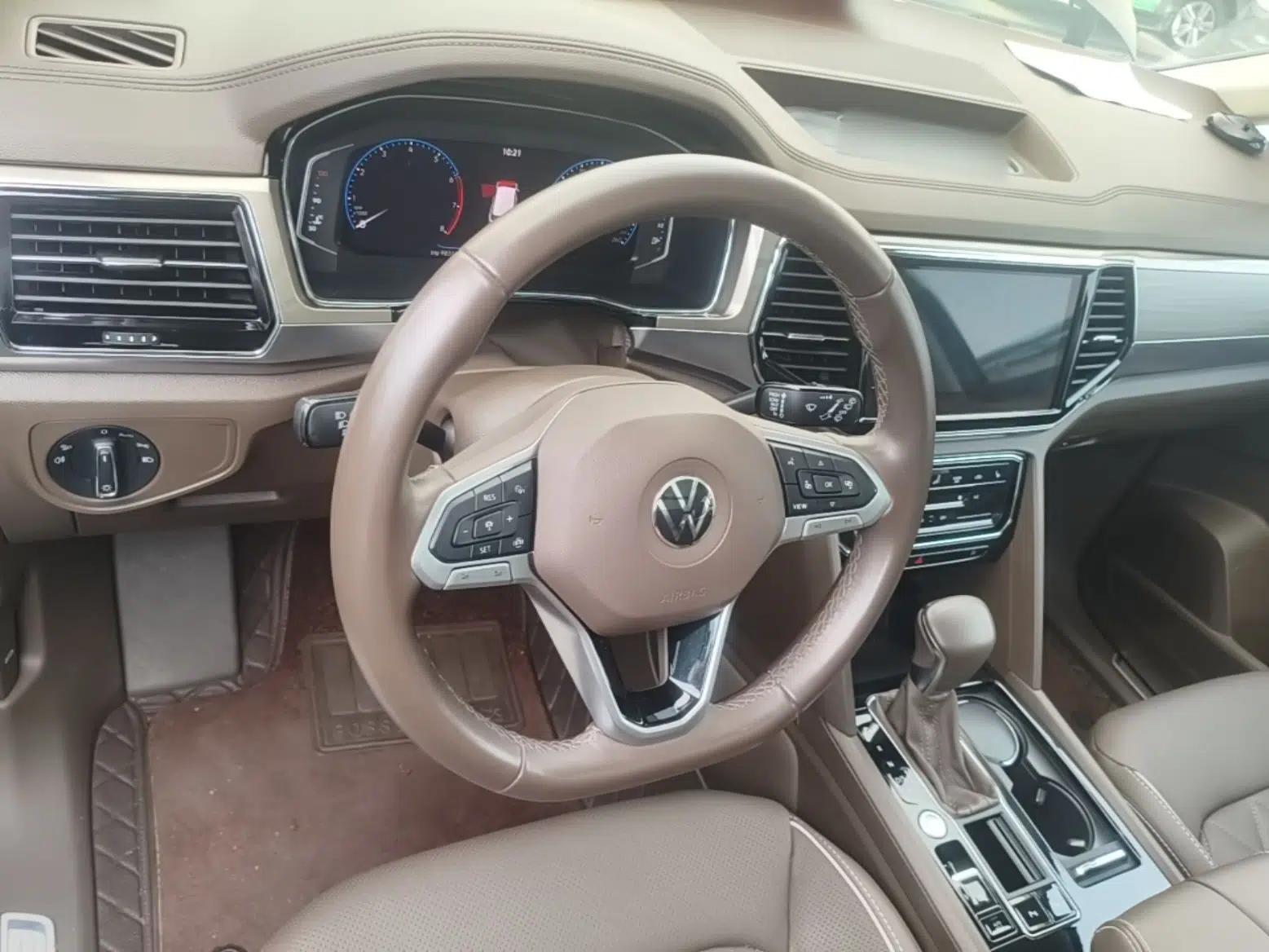 Volkswagen Viloran 2020 380TSI Prestige Edition — миниатюра 18