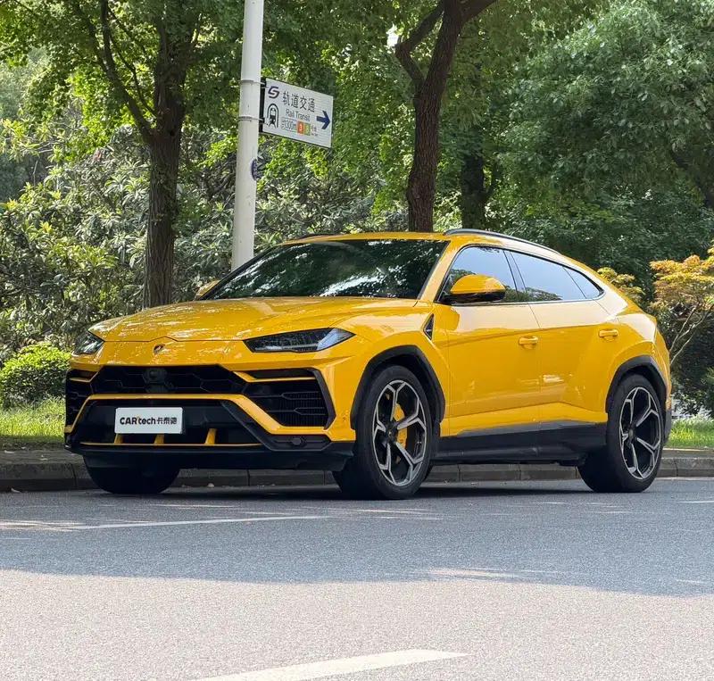 2018 Urus 4.0T V8 — миниатюра 1