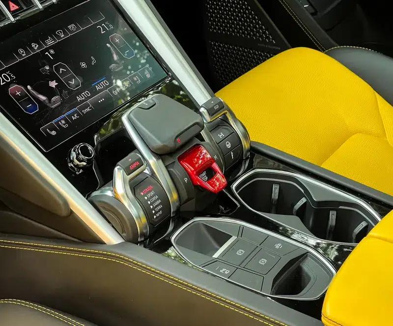 2018 Urus 4.0T V8 — миниатюра 18