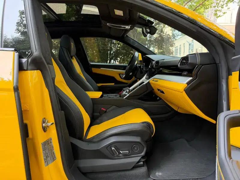 2018 Urus 4.0T V8 — миниатюра 27