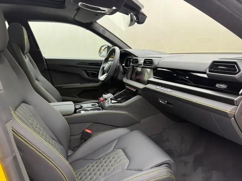 2025 Urus SE 4.0T Standard Edition — миниатюра 21