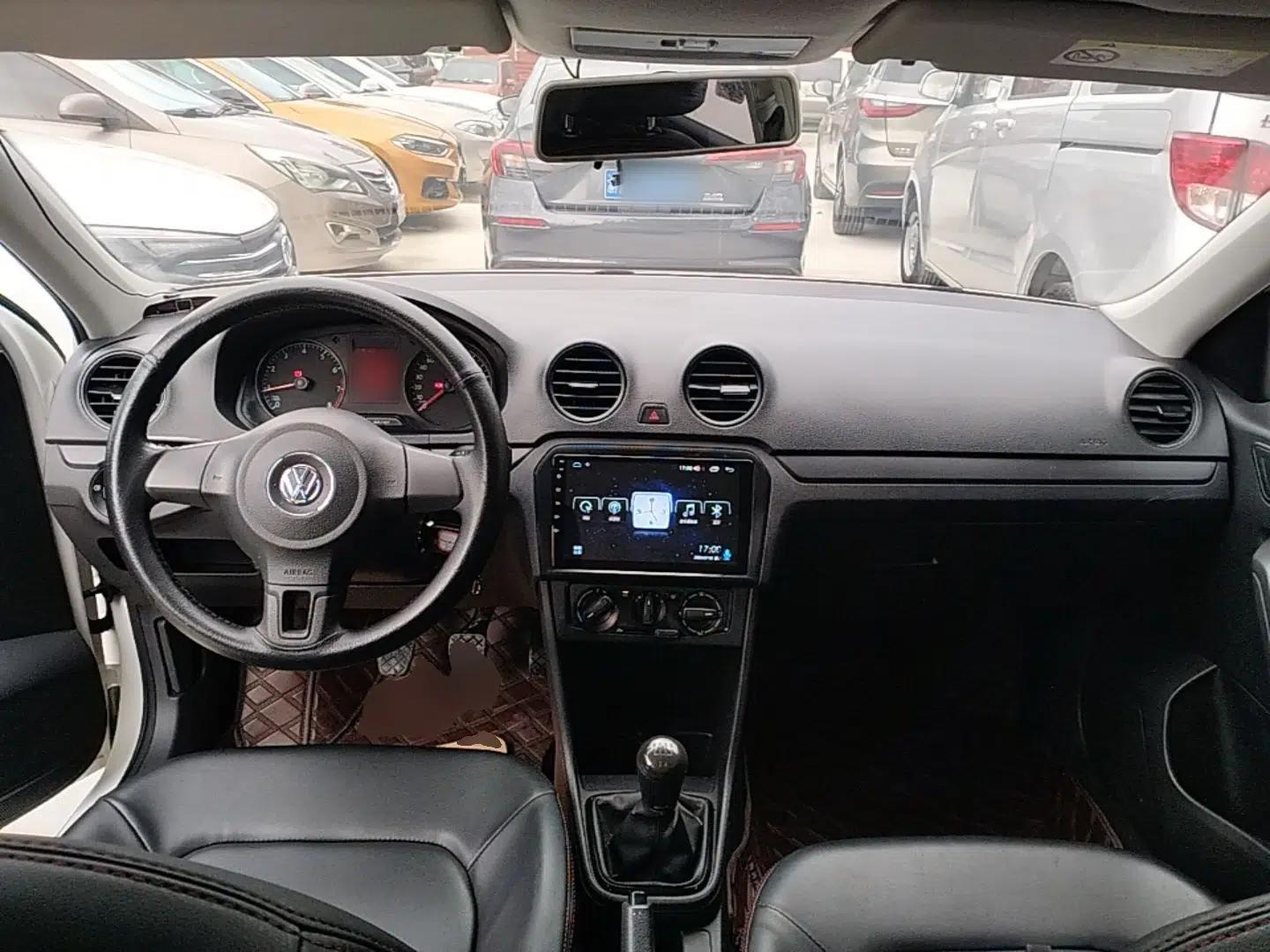 Volkswagen Jetta 2015 Zhuihui Edition 1.4L Manual Fashion Model — миниатюра 12