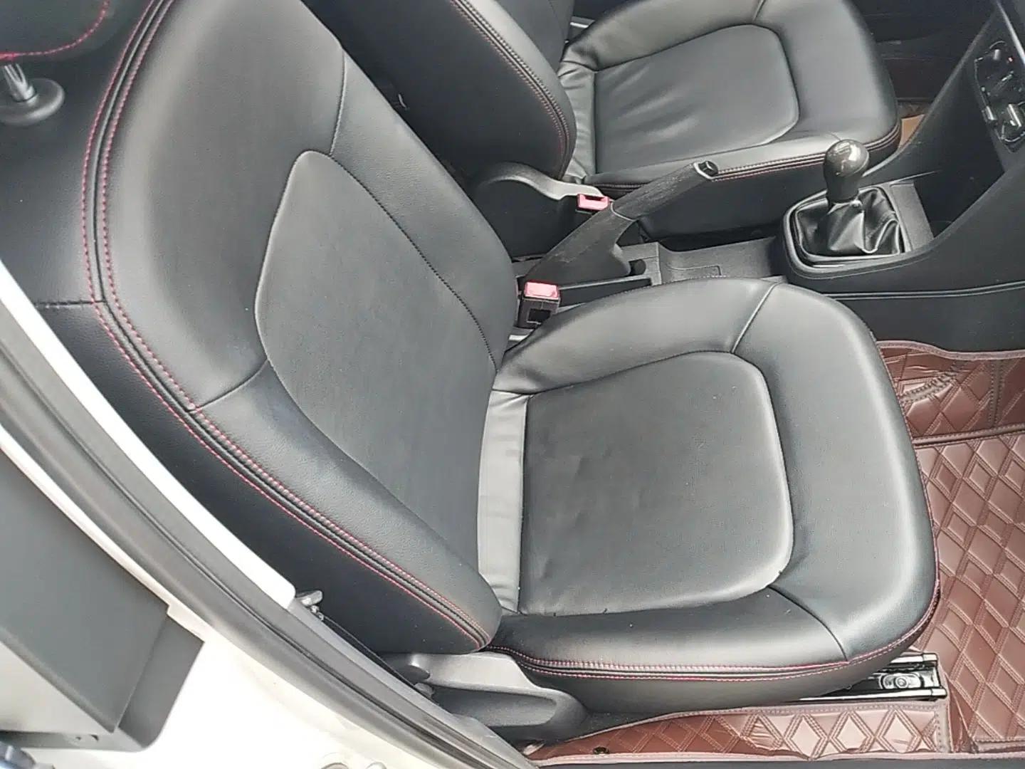 Volkswagen Jetta 2015 Zhuihui Edition 1.4L Manual Fashion Model — миниатюра 19