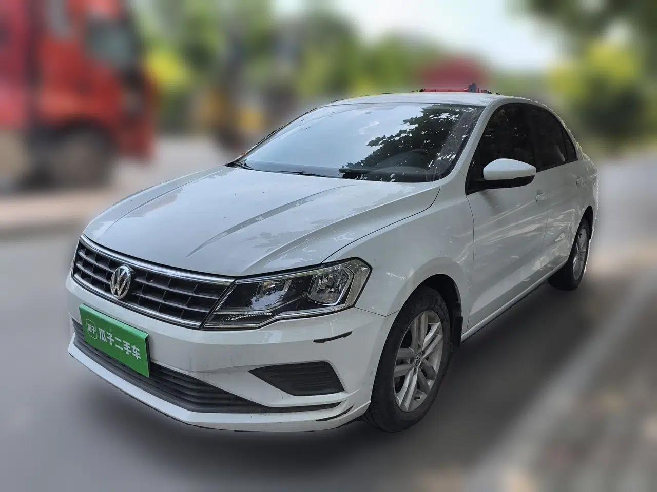 Volkswagen Jetta 2019 Dream Edition 1.4L Manual Fashion Version — миниатюра 1