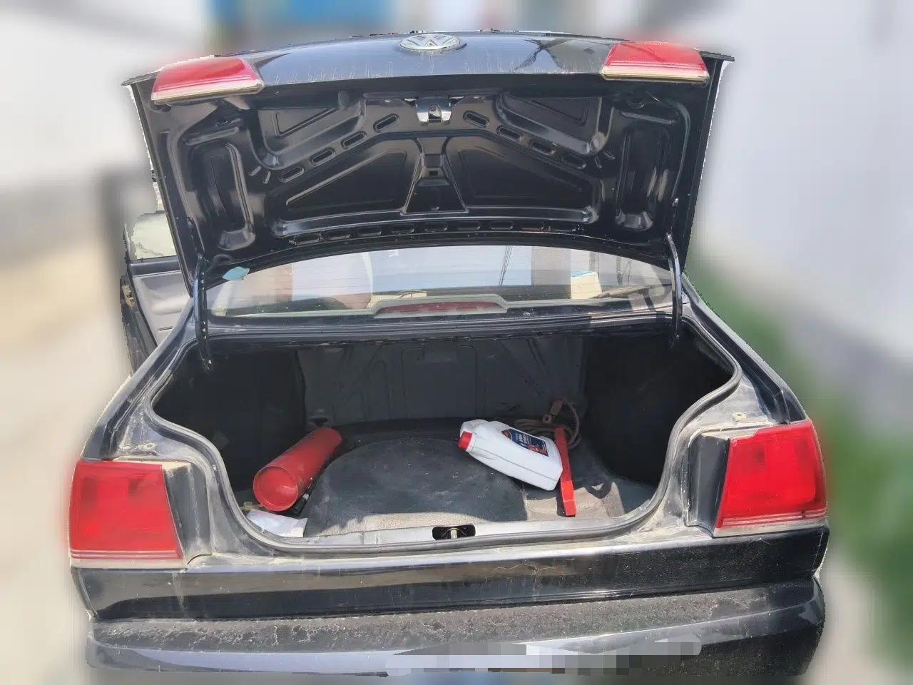 Volkswagen Jetta 2010 1.6L Partner — миниатюра 19
