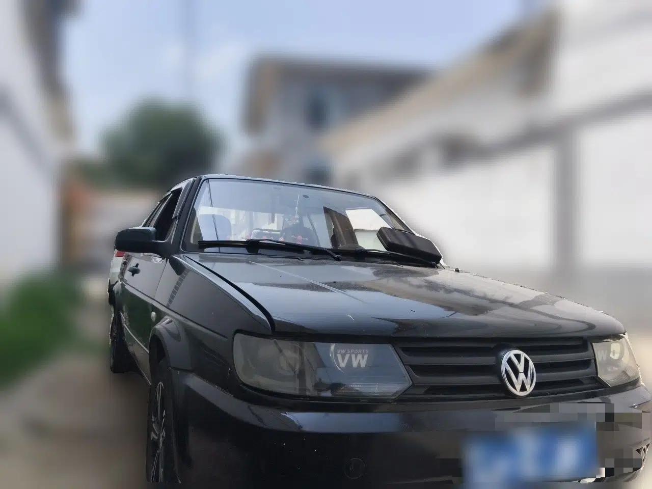Volkswagen Jetta 2010 1.6L Partner — миниатюра 3