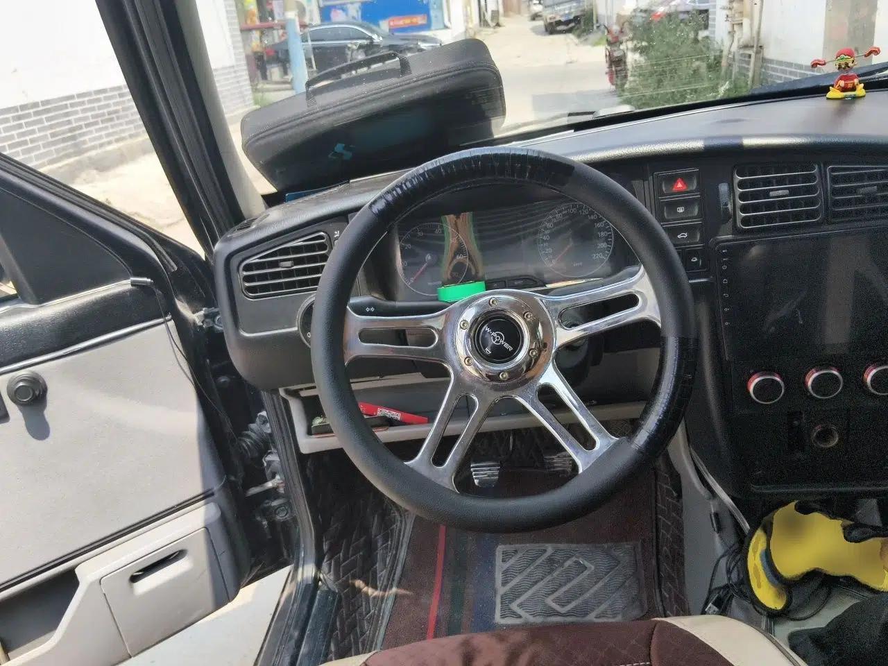 Volkswagen Jetta 2010 1.6L Partner — миниатюра 10