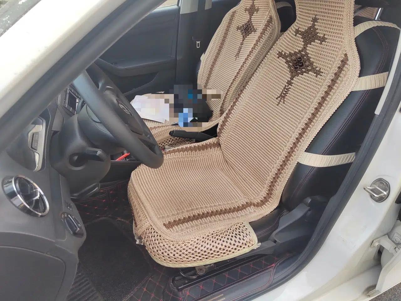Volkswagen Jetta 2017 1.5L Manual Fashion Edition — миниатюра 14
