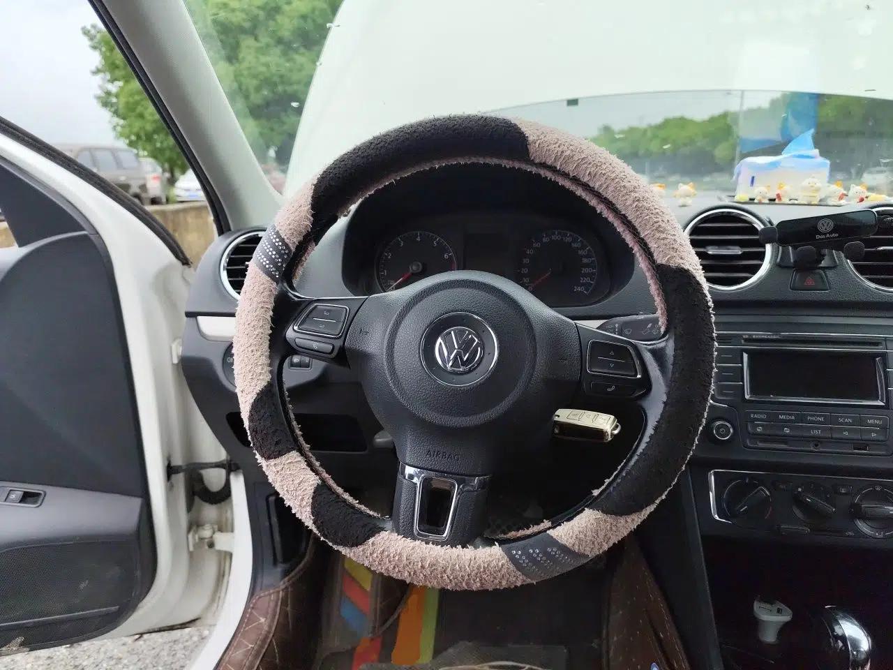 Volkswagen Jetta 2016 1.6L 25th Anniversary Edition — миниатюра 10