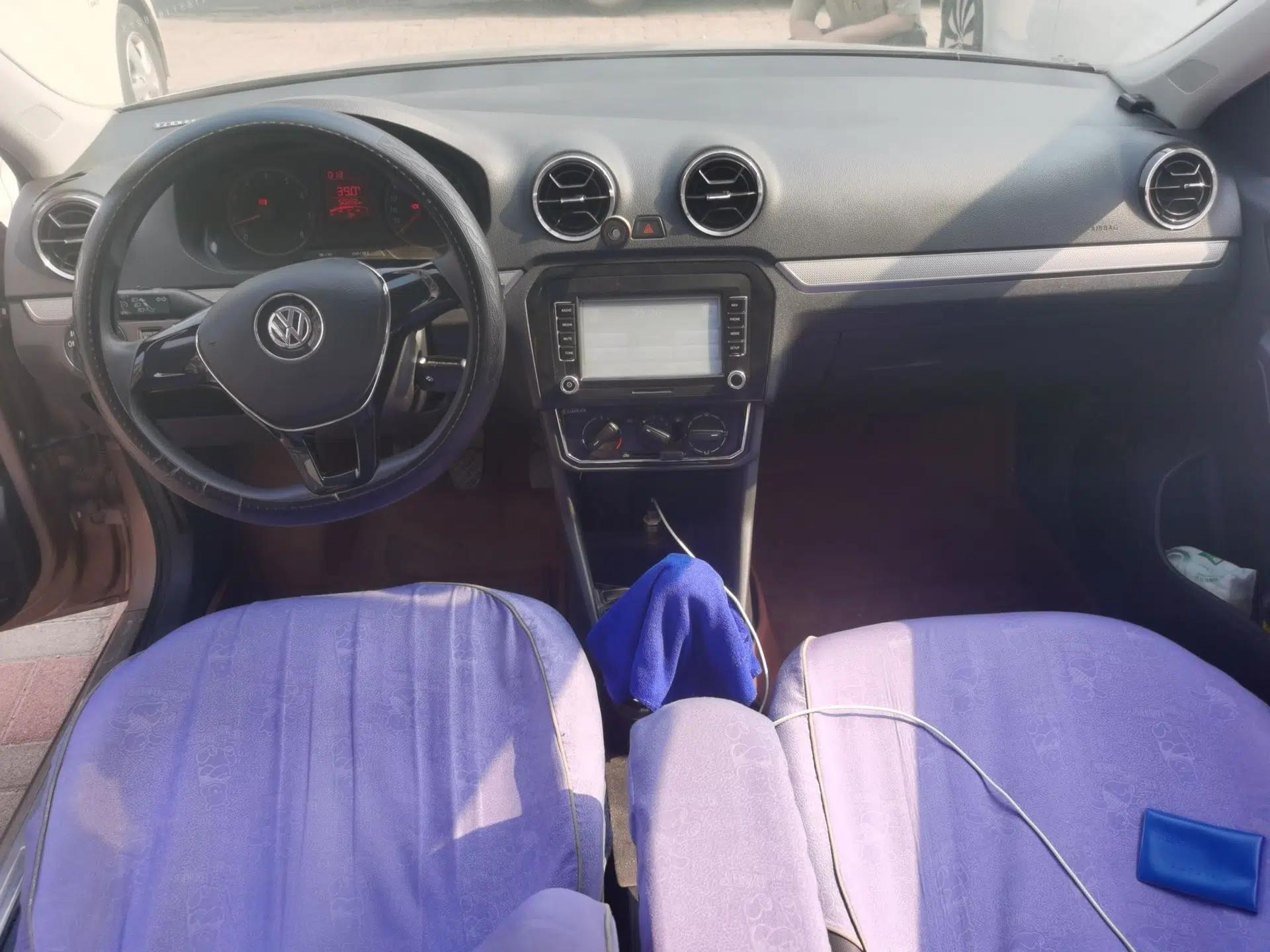 Volkswagen Jetta 2017 1.5L Manual Comfort Model — миниатюра 9