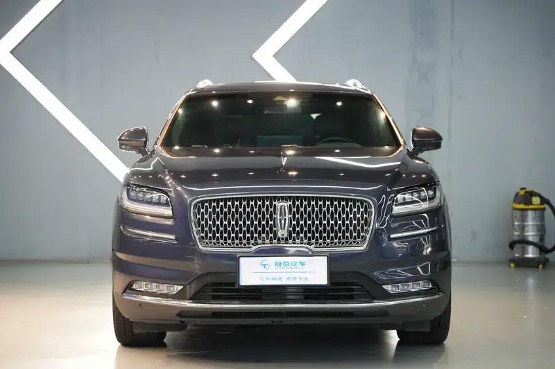 Navigator 2021 2.7T AWD Premium Edition — миниатюра 2