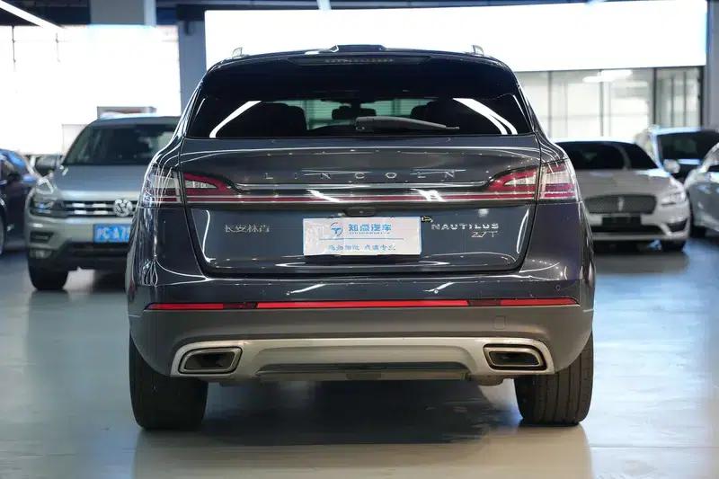 Navigator 2021 2.7T AWD Premium Edition — миниатюра 5