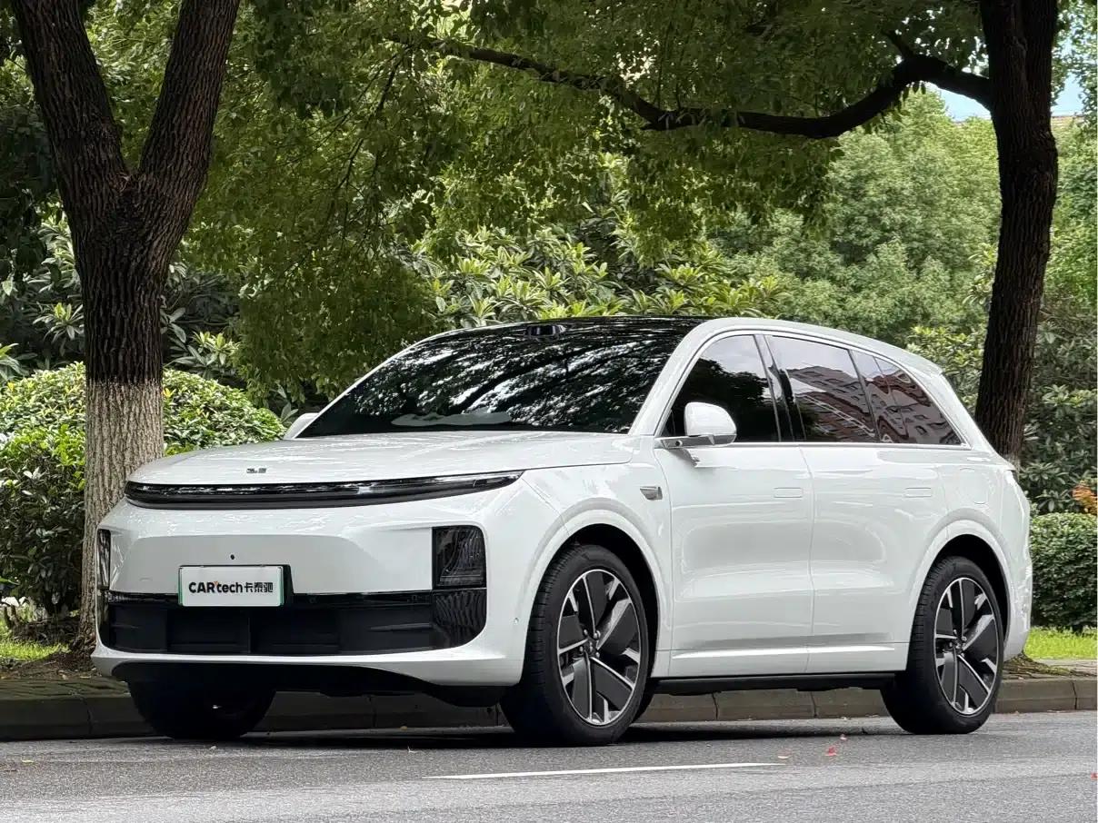 Li Auto L6 2025 Max Intelligent Renewal Edition — миниатюра 1
