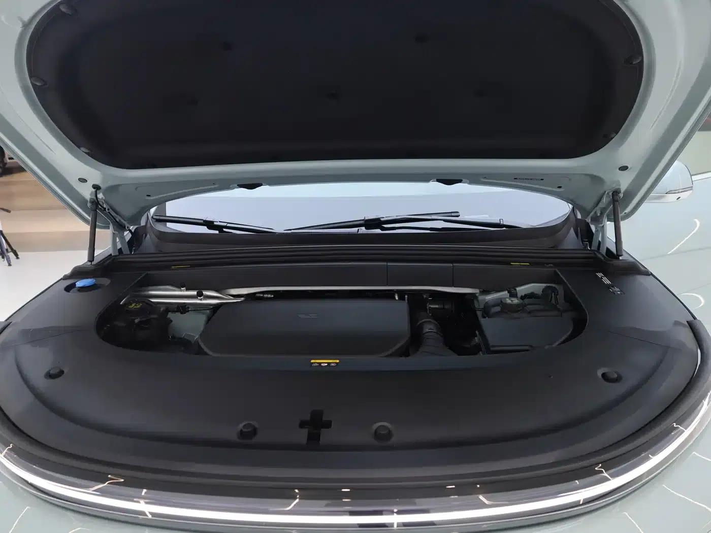 Li Auto L6 2025 Pro Smart Renewal Edition — миниатюра 15