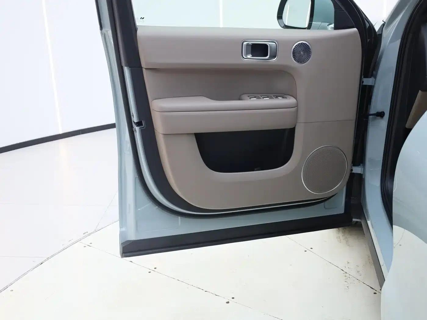 Li Auto L6 2025 Pro Smart Renewal Edition — миниатюра 20