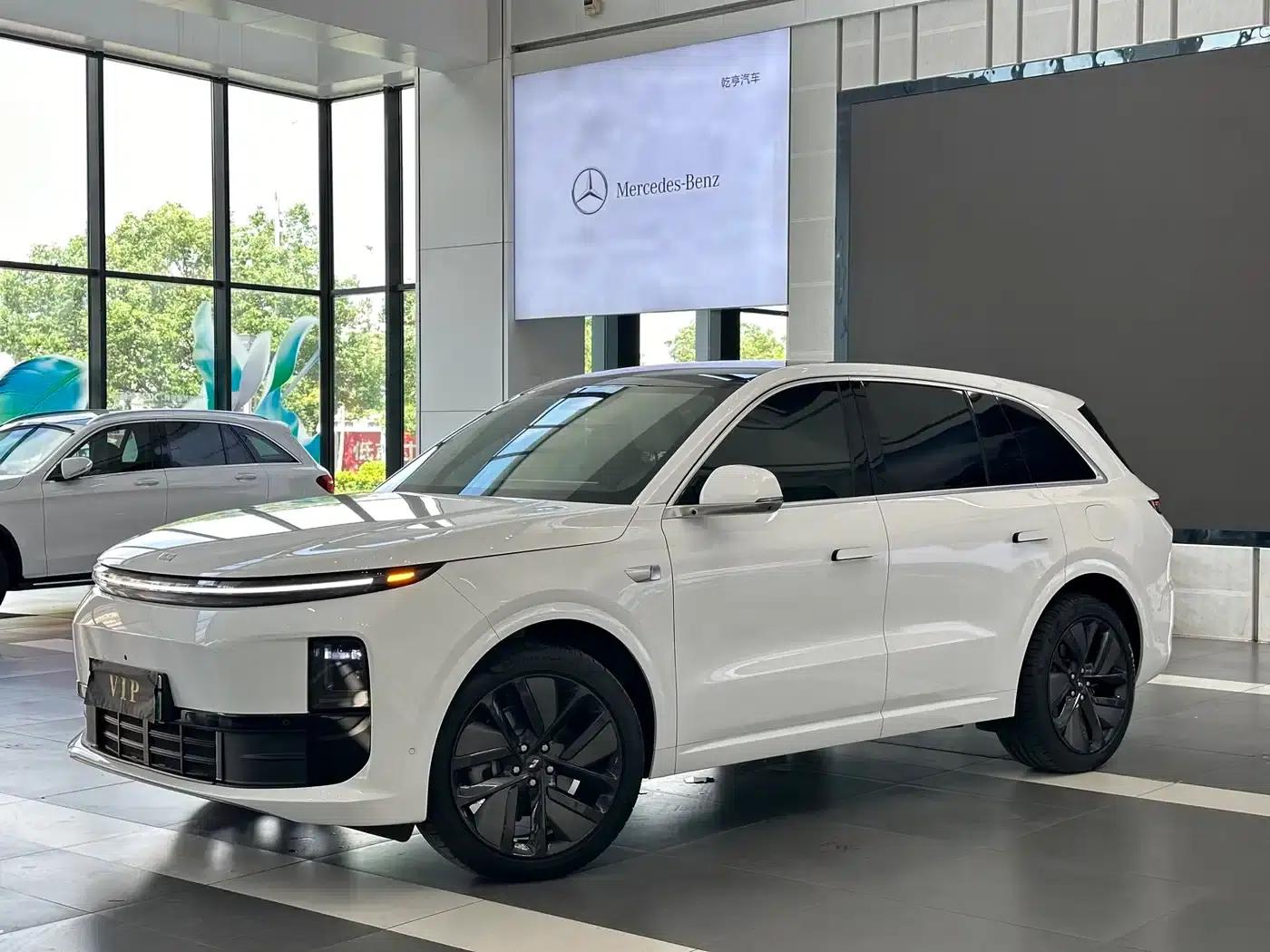 Li Auto L6 2024 Pro — миниатюра 1