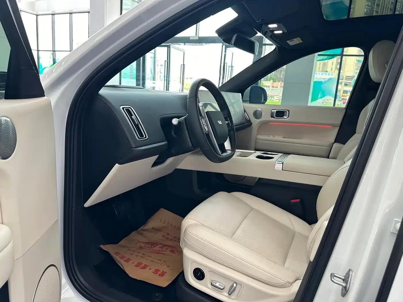Li Auto L6 2024 Pro — миниатюра 9